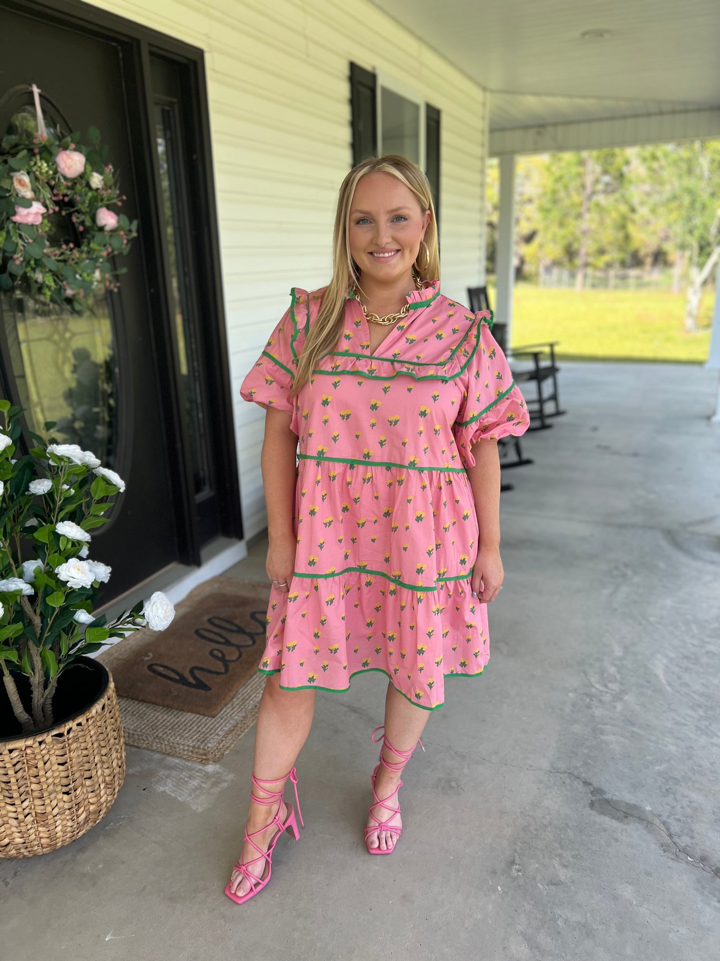 Plus Ditsy In Pink Puff Sleeve Dress