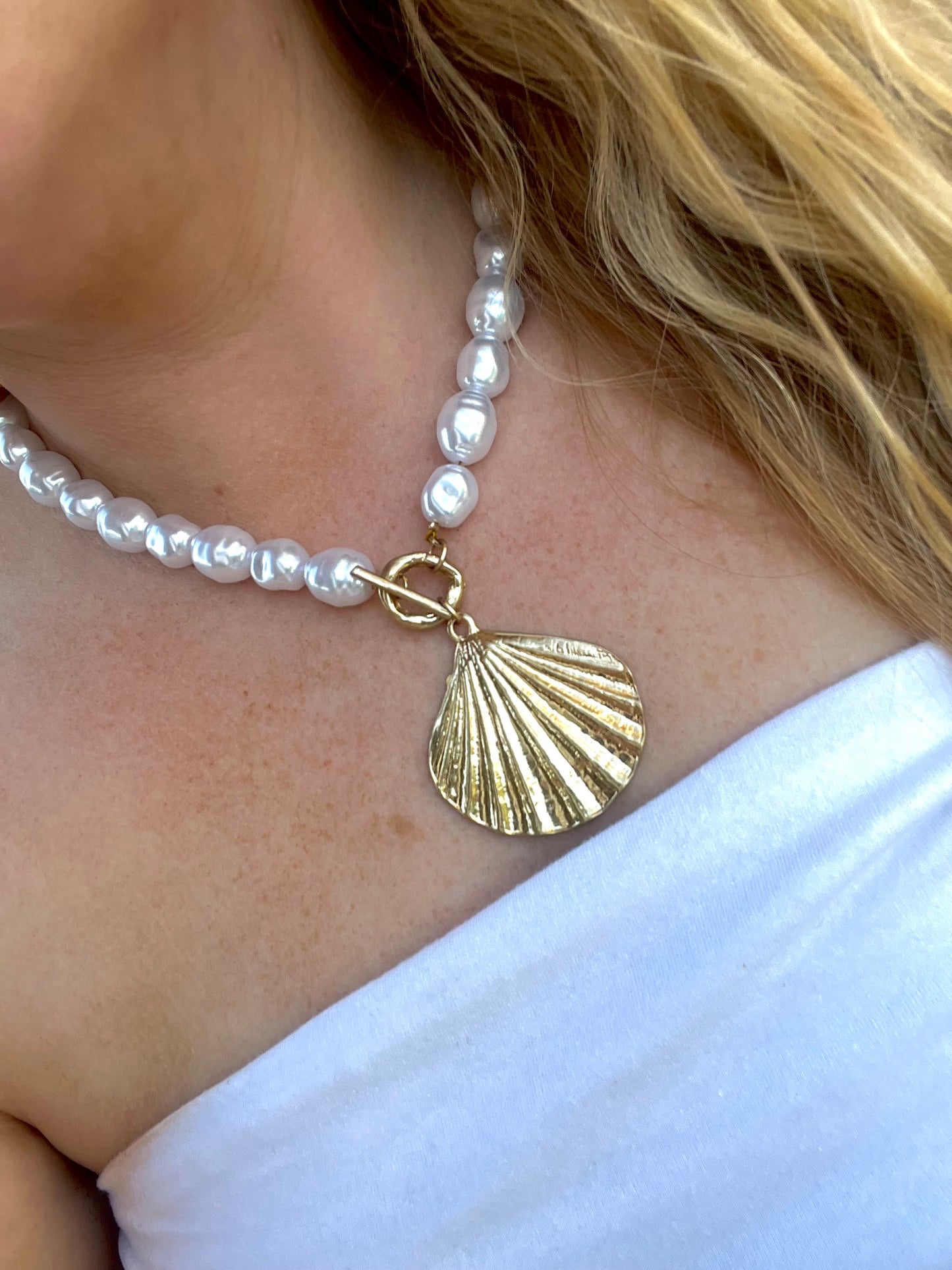 Pearl Seashell Necklace