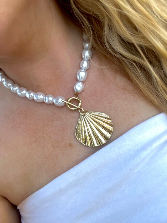 Pearl Seashell Necklace