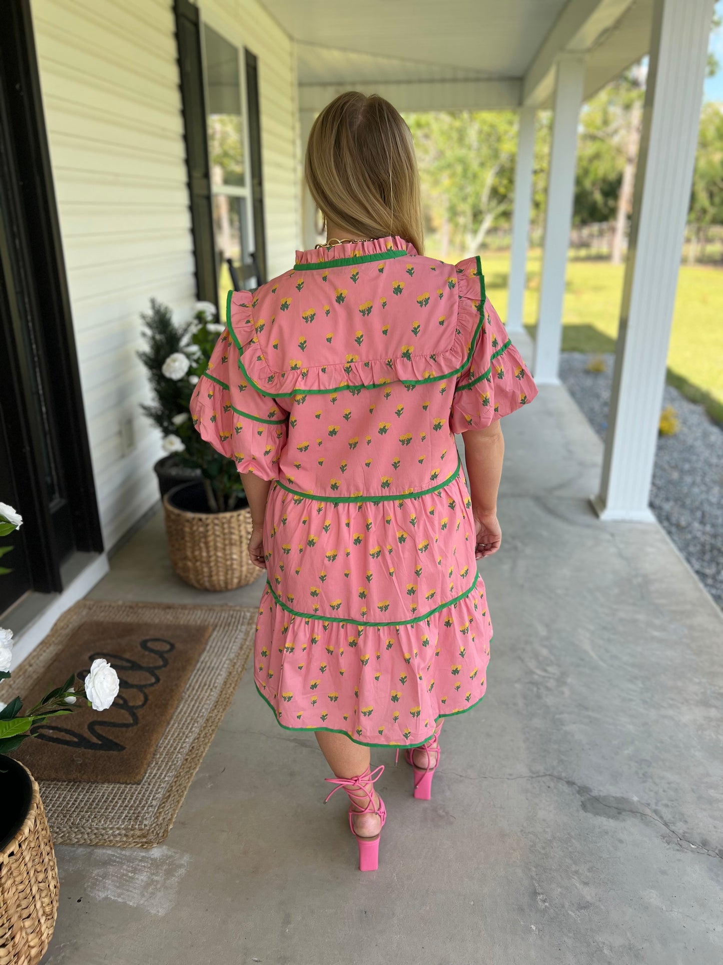 Plus Ditsy In Pink Puff Sleeve Dress
